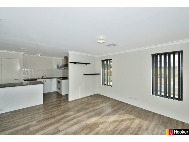 144 Lake Valley Drive, Lakelands WA 6180