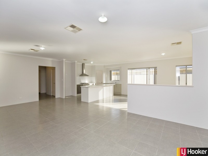 18 Cimarron Edge, Meadow Springs WA 6210