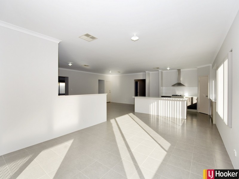 18 Cimarron Edge, Meadow Springs WA 6210