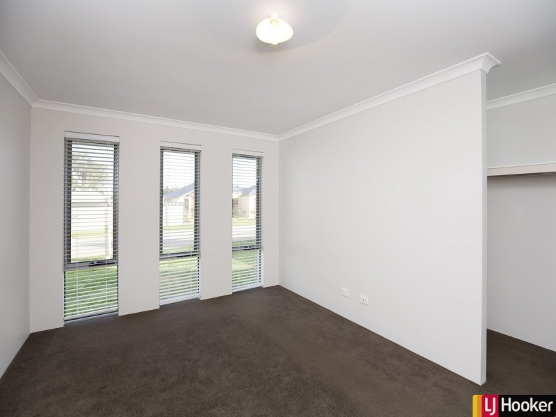 18 Cimarron Edge, Meadow Springs WA 6210