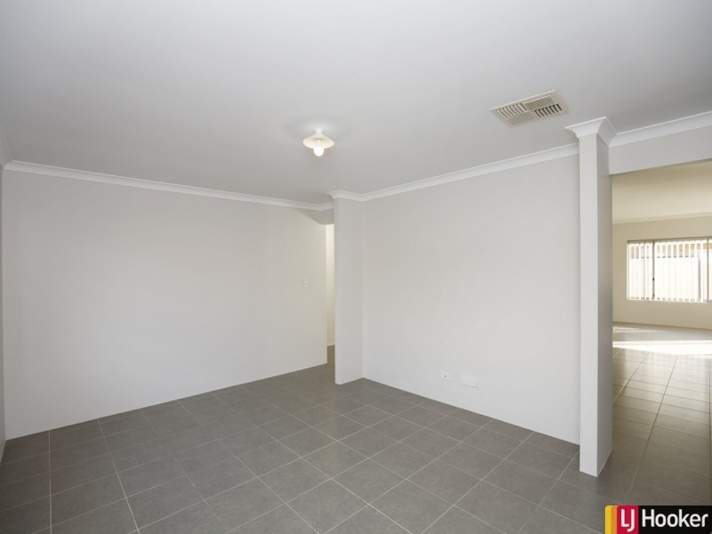 18 Cimarron Edge, Meadow Springs WA 6210