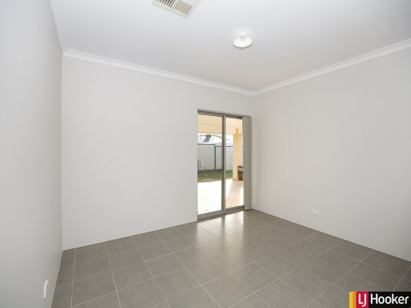 18 Cimarron Edge, Meadow Springs WA 6210