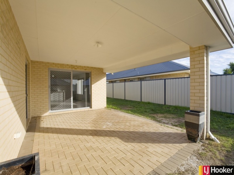 18 Cimarron Edge, Meadow Springs WA 6210