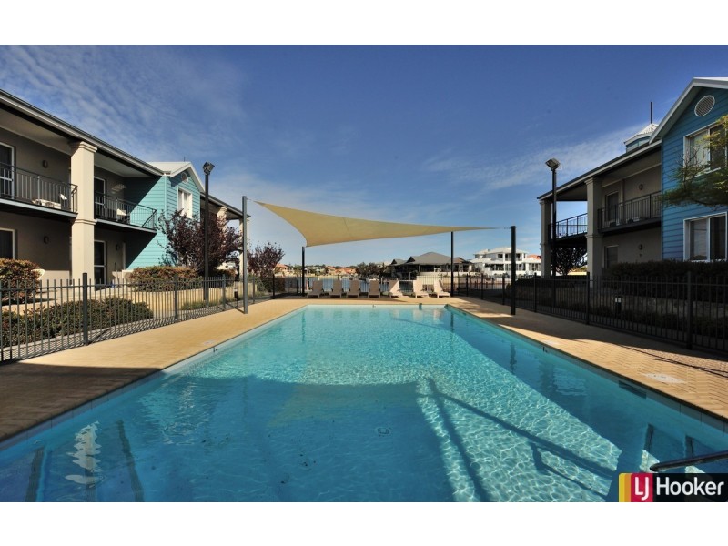 40/20 Apollo Place, Halls Head WA 6210