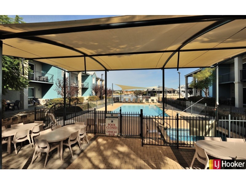 40/20 Apollo Place, Halls Head WA 6210