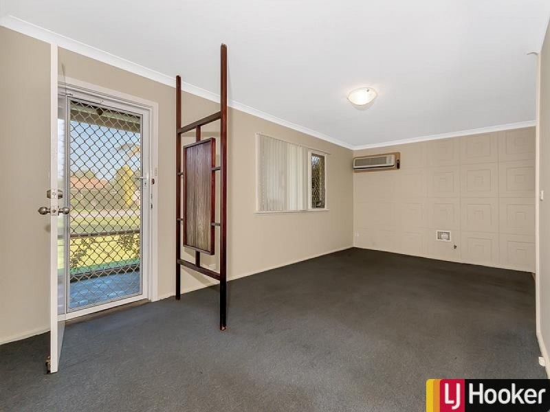 26 Goomarl Street, Dudley Park WA 6210