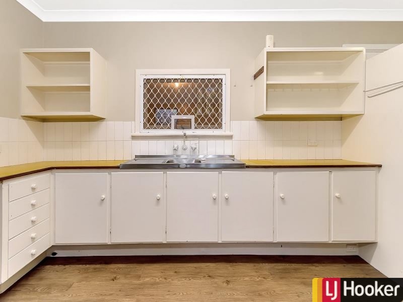 26 Goomarl Street, Dudley Park WA 6210