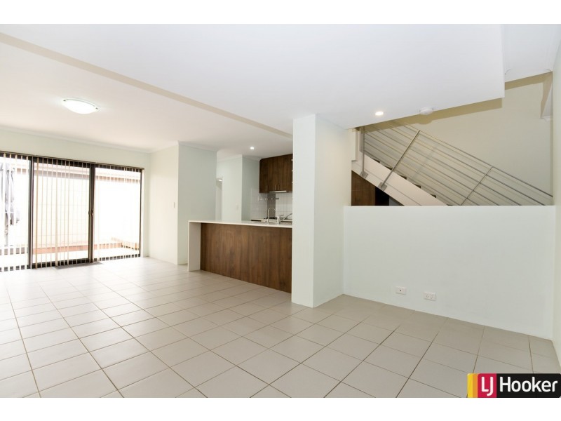 12/1 Mariners Cove Drive, Dudley Park WA 6210