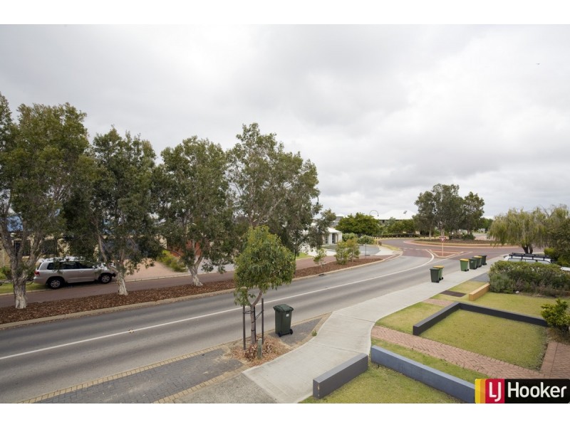 12/1 Mariners Cove Drive, Dudley Park WA 6210