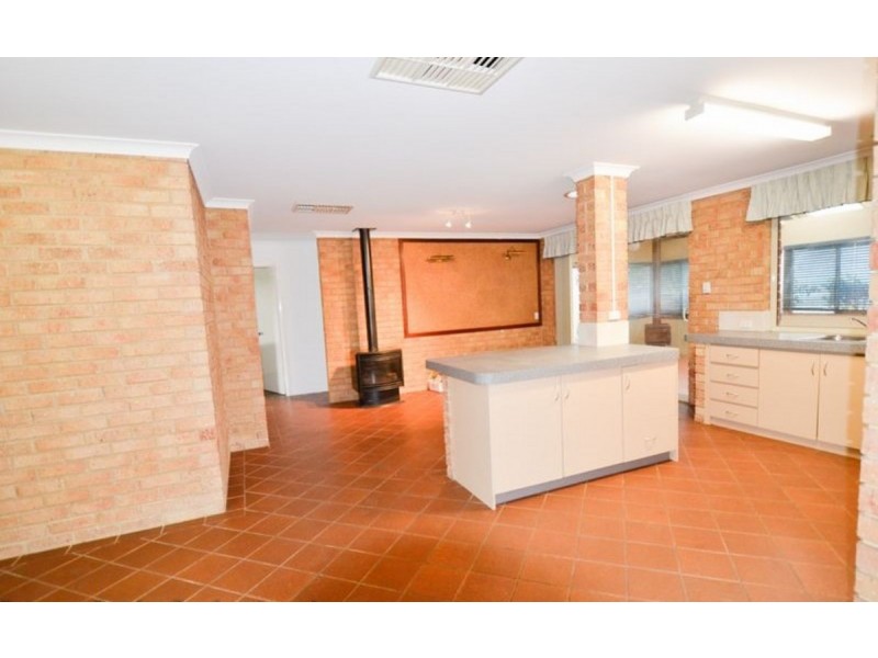 11 Aldgate Street, Mandurah WA 6210