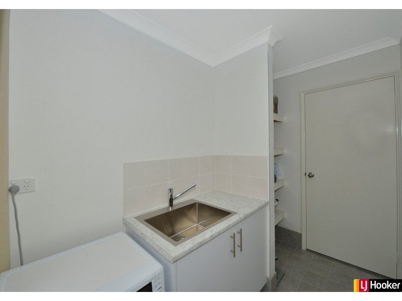 5 Sandals Way, Meadow Springs WA 6210