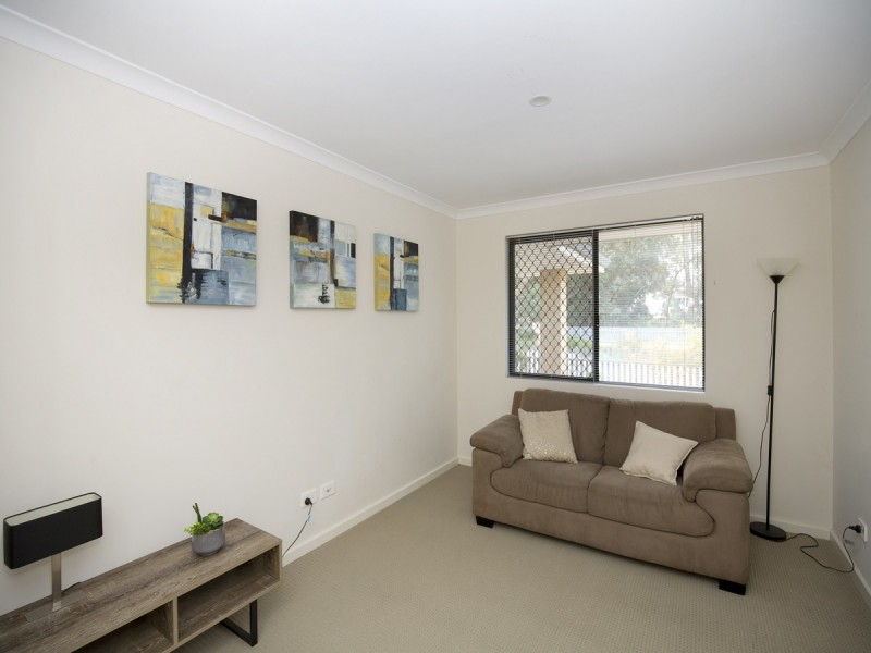 37 Rochdale Circle, Meadow Springs WA 6210