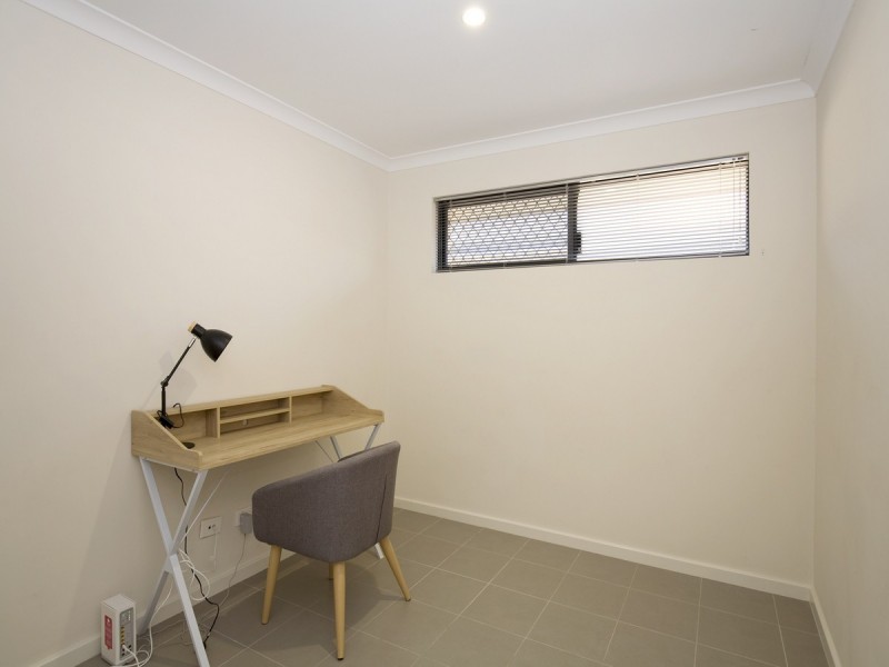 37 Rochdale Circle, Meadow Springs WA 6210