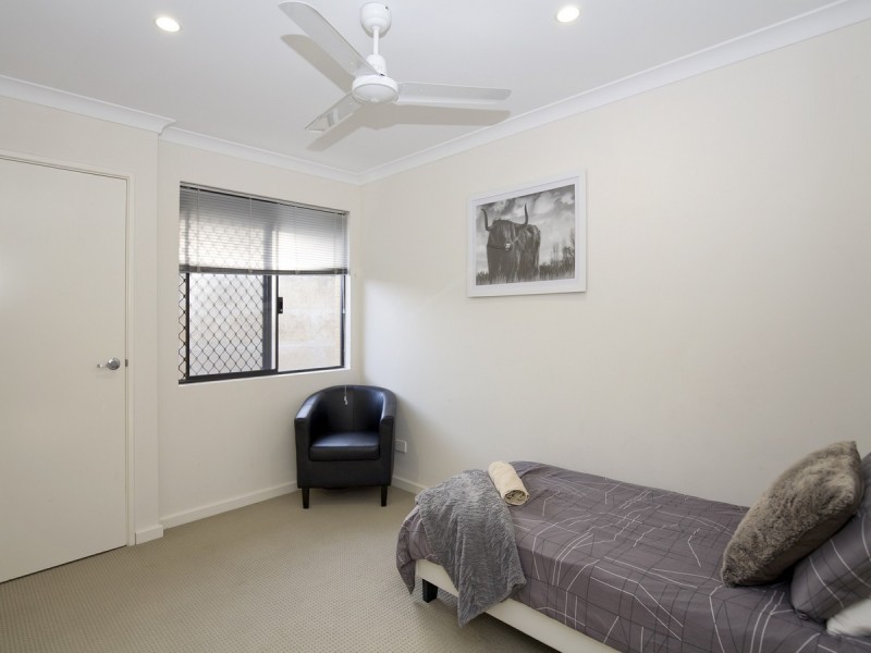 37 Rochdale Circle, Meadow Springs WA 6210