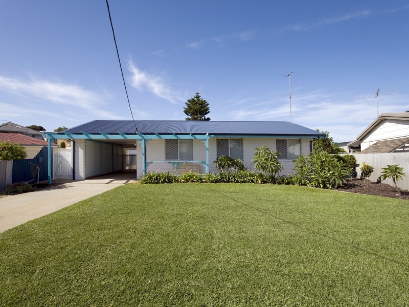 7 Pallas Way, San Remo WA 6210