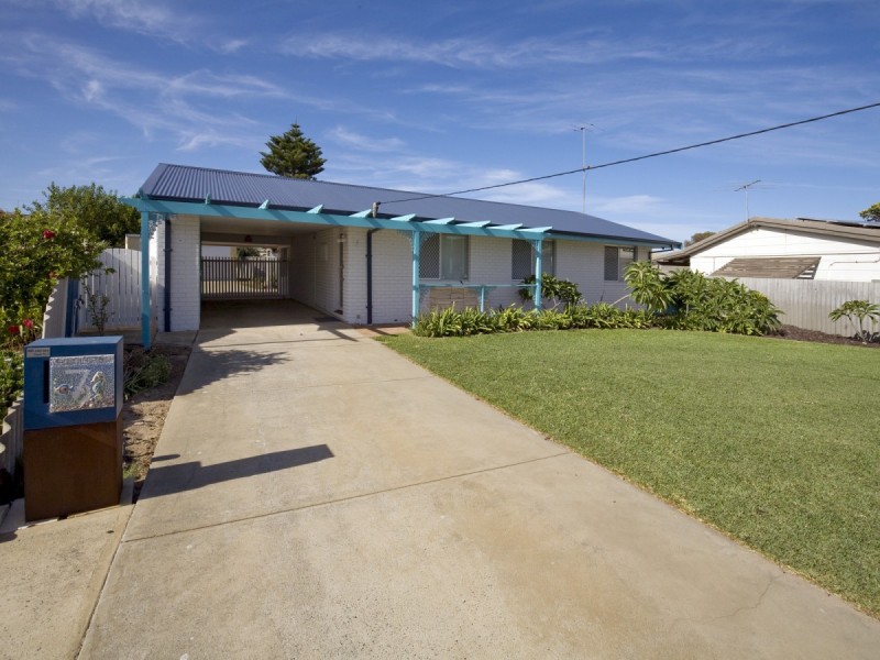 7 Pallas Way, San Remo WA 6210