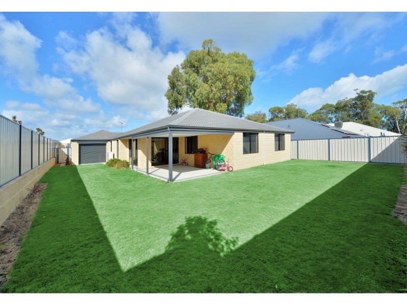 9 Bramshaw Street, Meadow Springs WA 6210