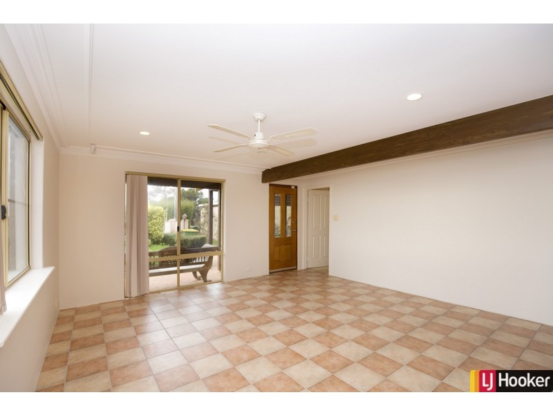 4B Merindah Meander, Falcon WA 6210
