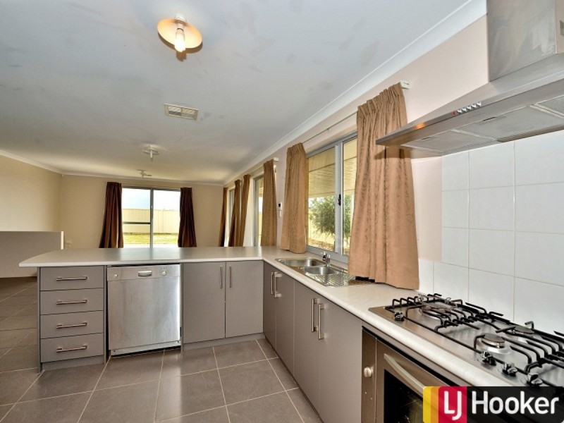 89 Cawana Parkway, Lakelands WA 6180