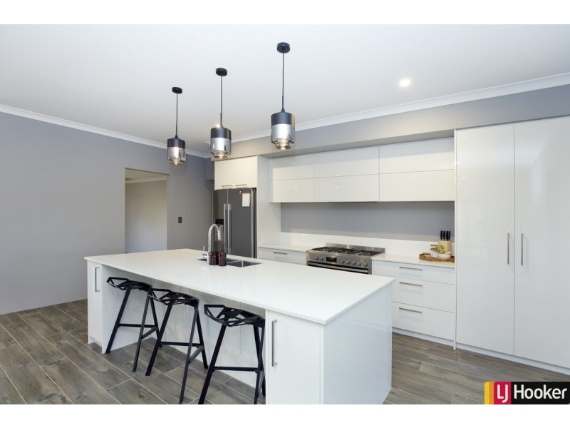 29 Worlington Loop, Meadow Springs WA 6210