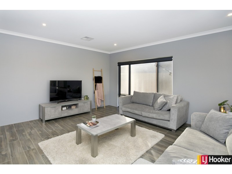 29 Worlington Loop, Meadow Springs WA 6210