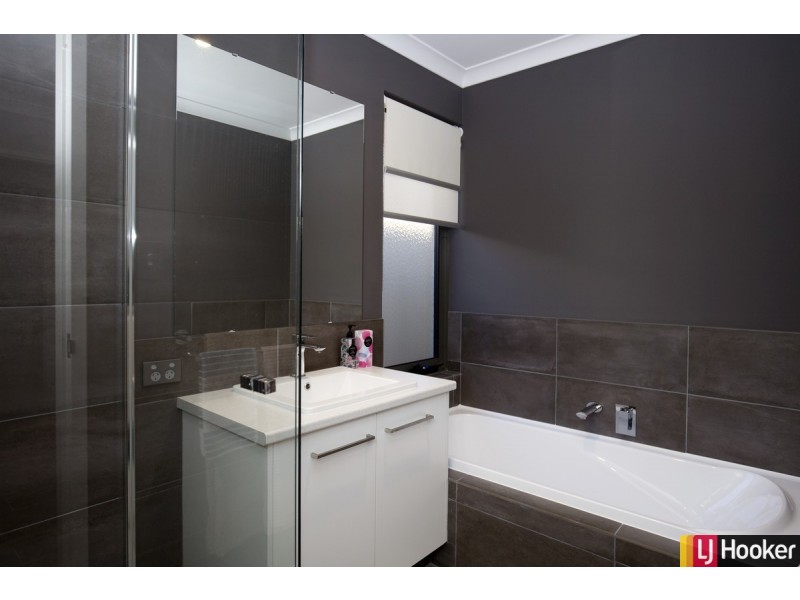 29 Worlington Loop, Meadow Springs WA 6210