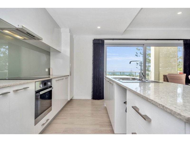 15/150 Boardwalk Boulevard, Halls Head WA 6210