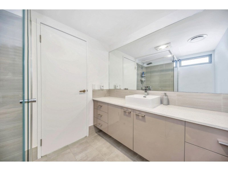 15/150 Boardwalk Boulevard, Halls Head WA 6210