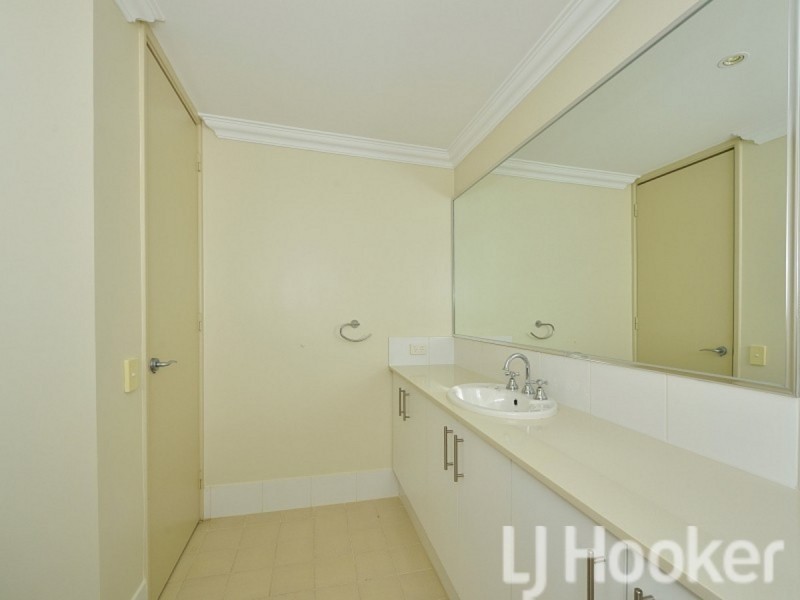 15/2 The Pass, Dawesville WA 6211