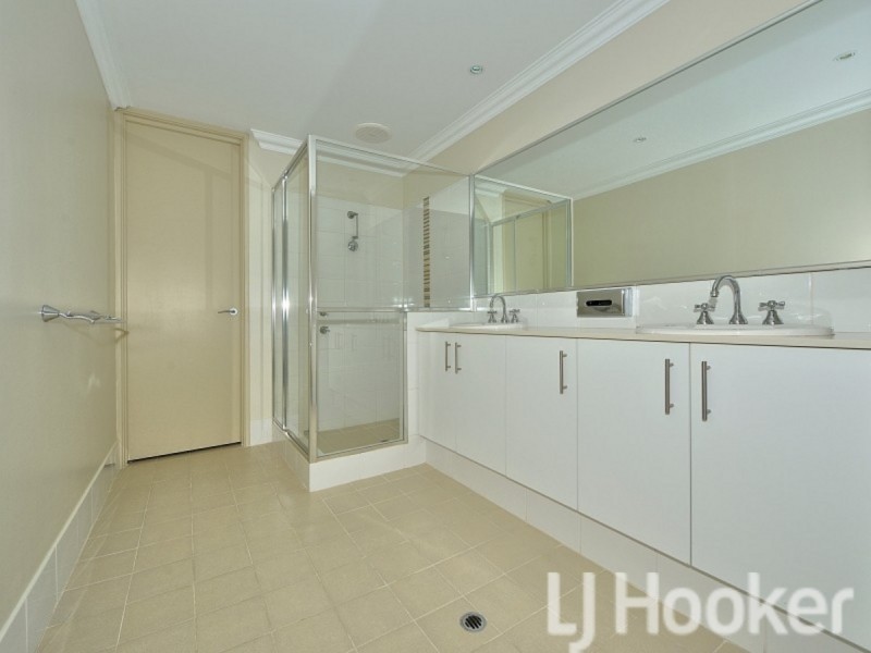 15/2 The Pass, Dawesville WA 6211