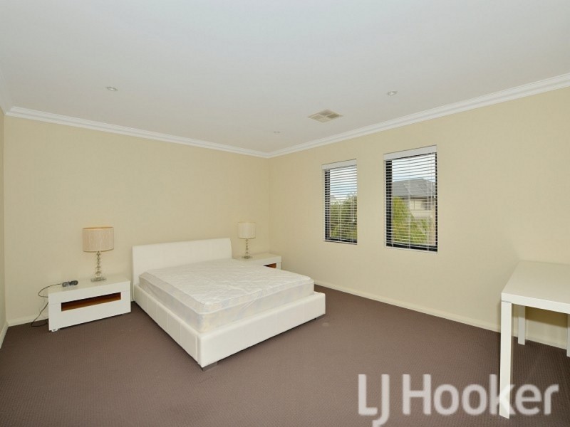 15/2 The Pass, Dawesville WA 6211