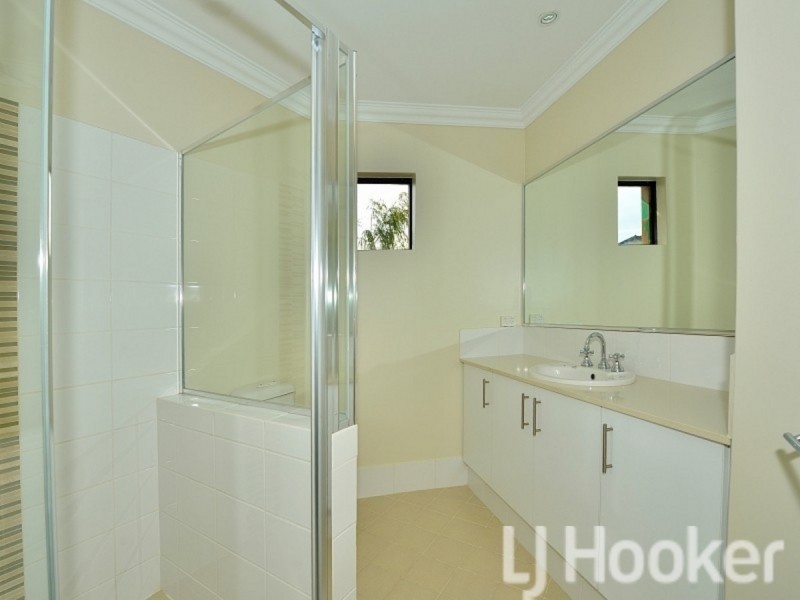 15/2 The Pass, Dawesville WA 6211