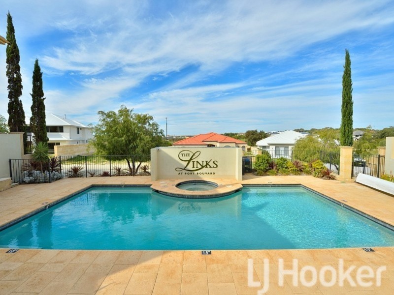 15/2 The Pass, Dawesville WA 6211