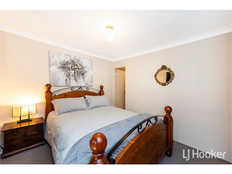 1/4 Kiama Court, Greenfields WA 6210