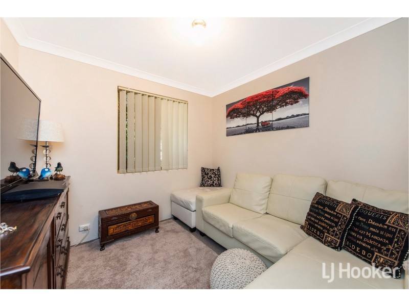 1/4 Kiama Court, Greenfields WA 6210