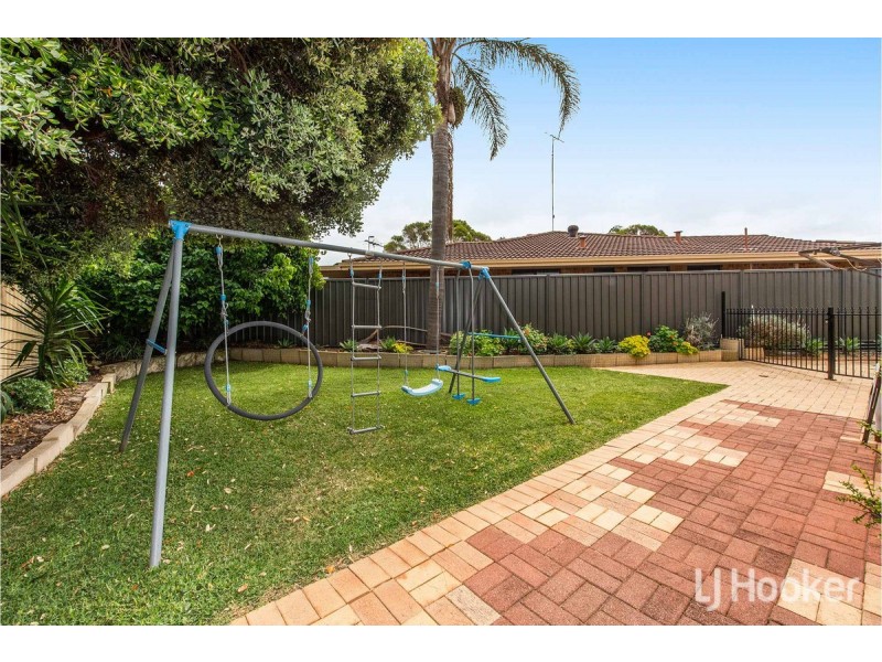 1/4 Kiama Court, Greenfields WA 6210