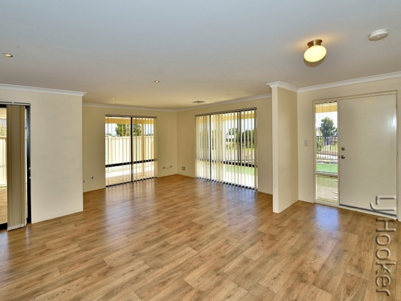 48 Cawana Parkway, Lakelands WA 6180