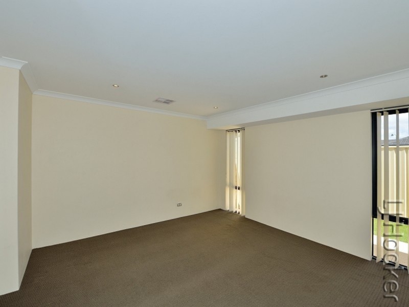 48 Cawana Parkway, Lakelands WA 6180