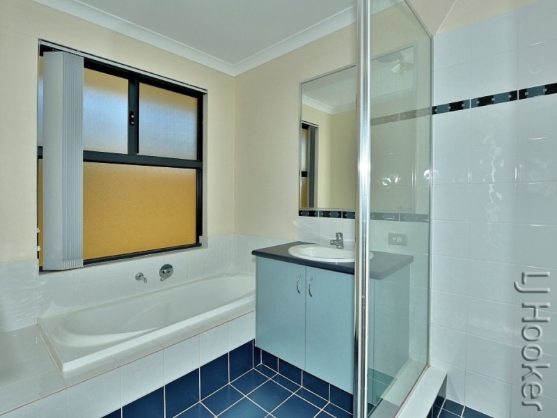 48 Cawana Parkway, Lakelands WA 6180