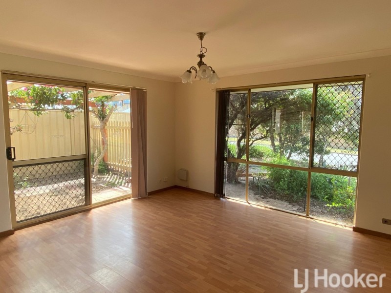 1/16 Mippi Road, Halls Head WA 6210