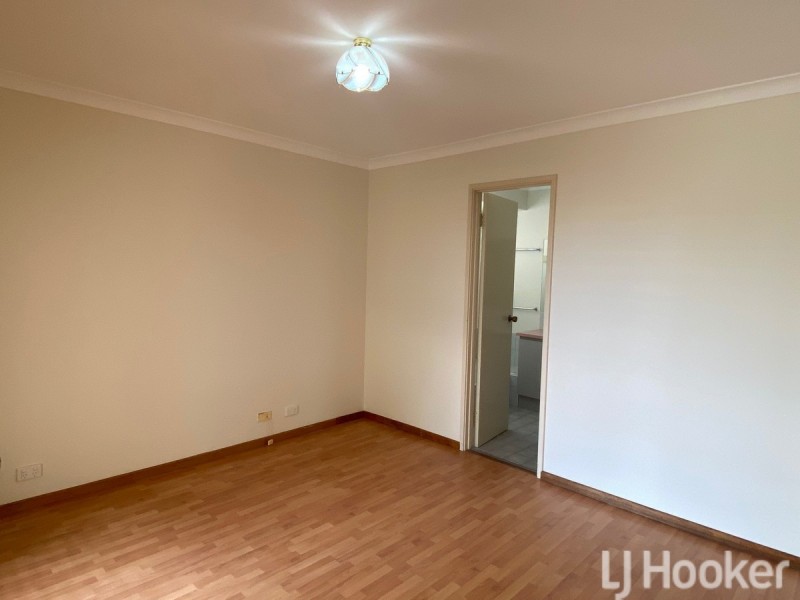 1/16 Mippi Road, Halls Head WA 6210