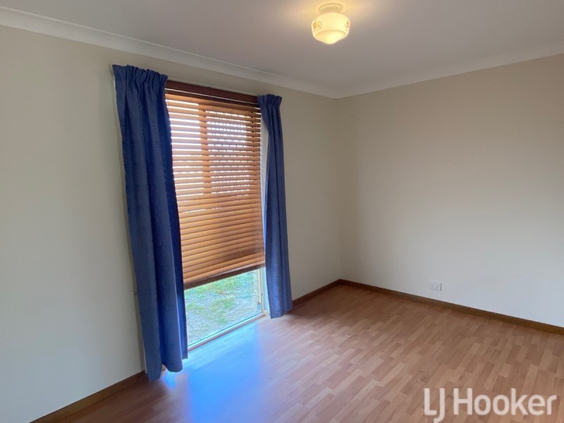 1/16 Mippi Road, Halls Head WA 6210