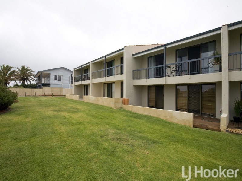 11/24 Halls Head Parade, Halls Head WA 6210