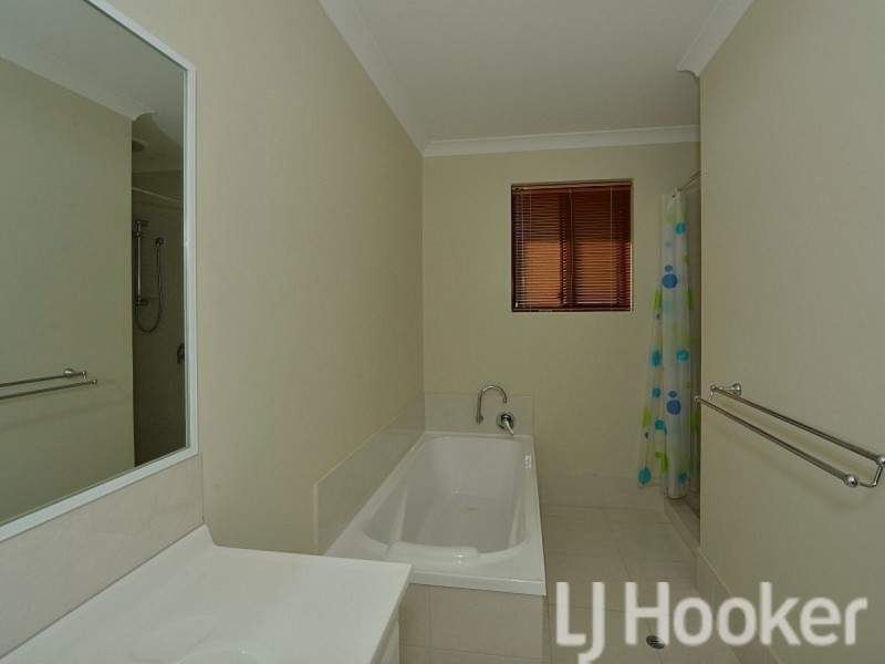 3 Kardan Loop, Falcon WA 6210