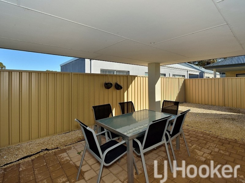 3 Kardan Loop, Falcon WA 6210