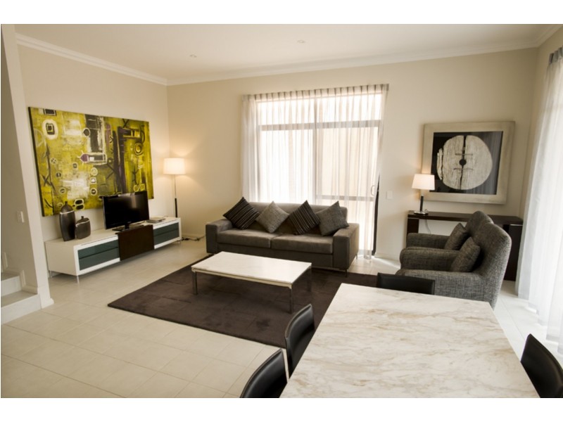 14/2 The Pass, Dawesville WA 6211