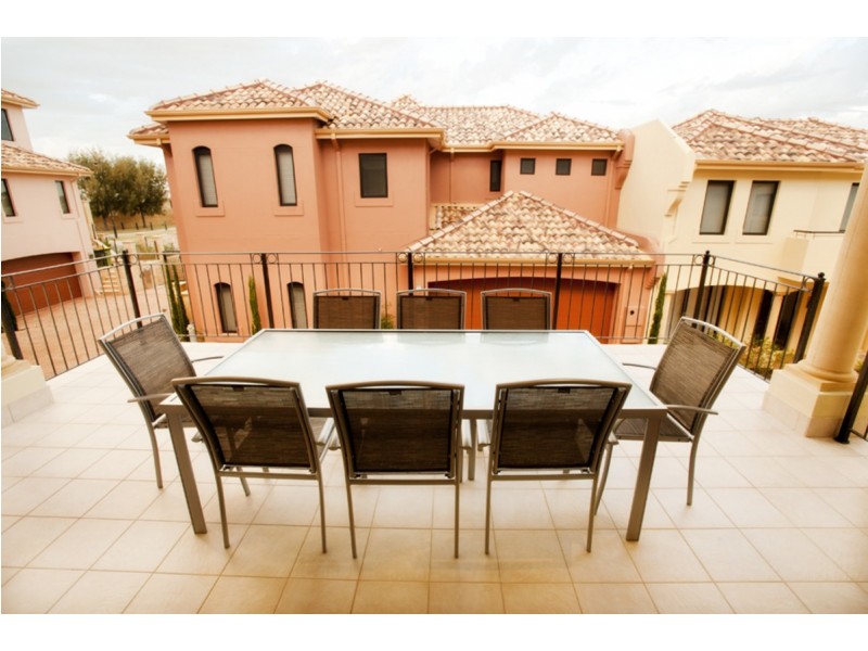 14/2 The Pass, Dawesville WA 6211