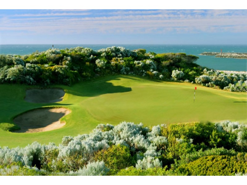 14/2 The Pass, Dawesville WA 6211