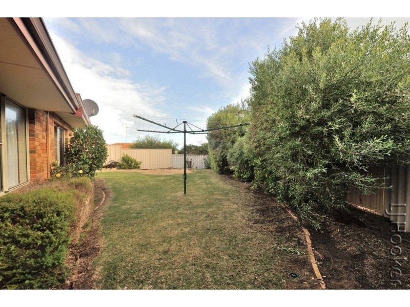 84 Ronsard Drive, San Remo WA 6210