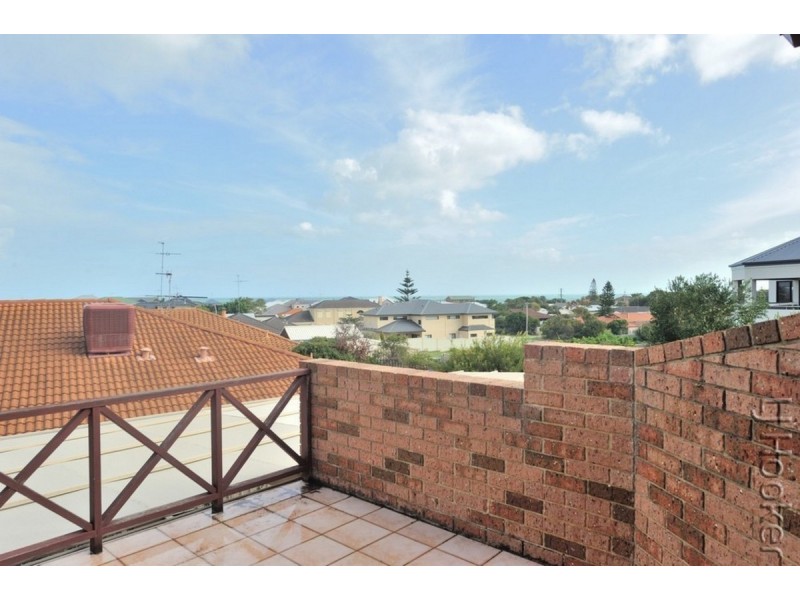 84 Ronsard Drive, San Remo WA 6210